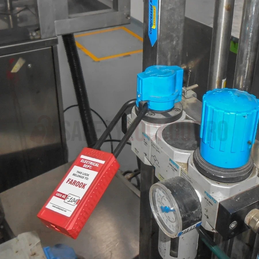Lacăt LOTO dielectric cu corp lung, bridă nylon 85 mm — Lacăte LOTO dielectrice – BRIDĂ DIN NAILON | Safety Lockout