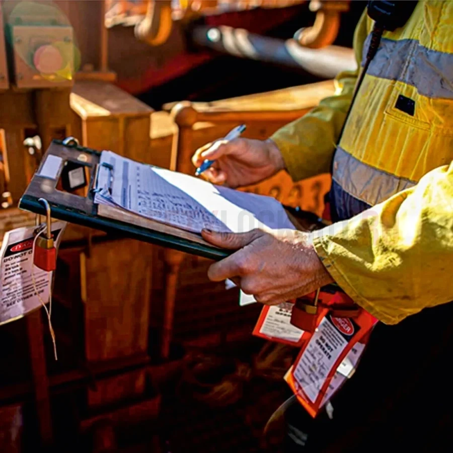 Cutie LOTO de Grup 83 cu Suport Permis — Cutie de blocare pentru grup cu 83 de lacăte și suport pentru autorizații | Safety Lockout