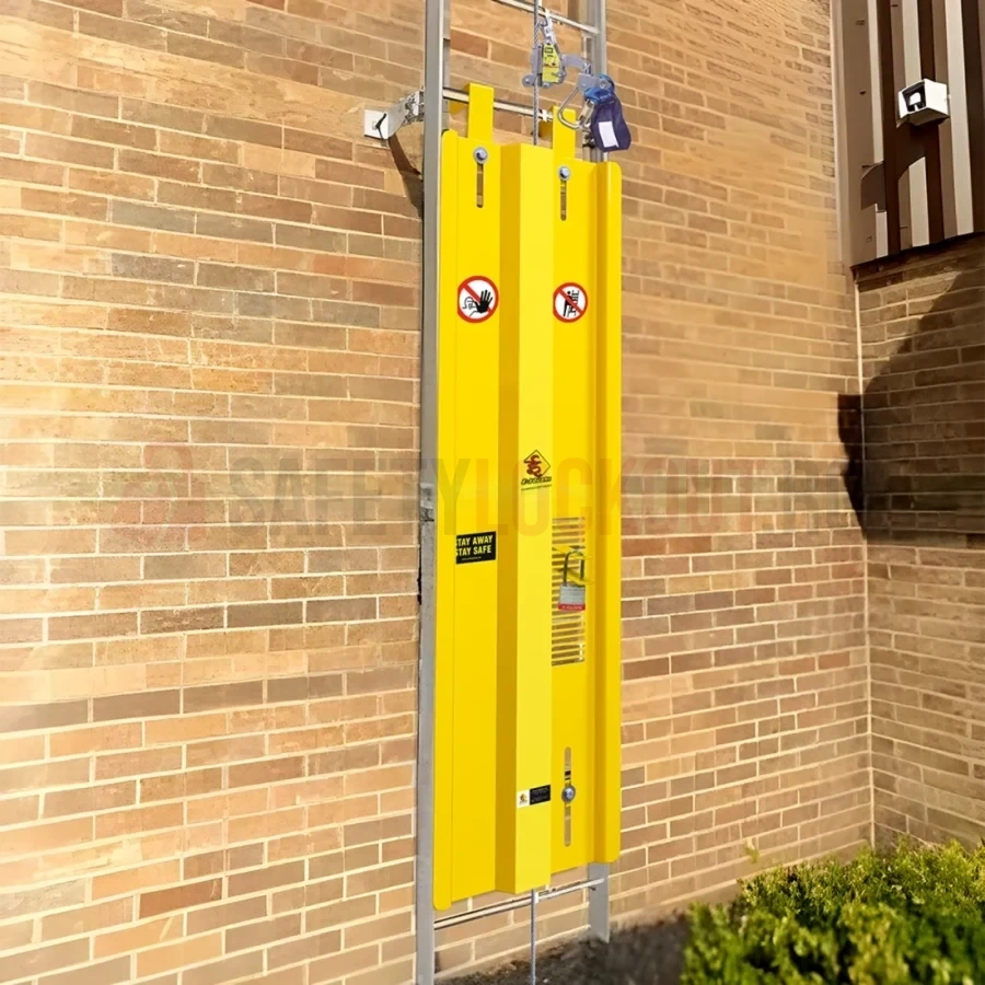 Dispozitiv de blocare din oțel pentru scară, cu profil înălțat și extensii laterale, 1575 x 432 mm — Dispozitive de blocare pentru scări | Safety Lockout