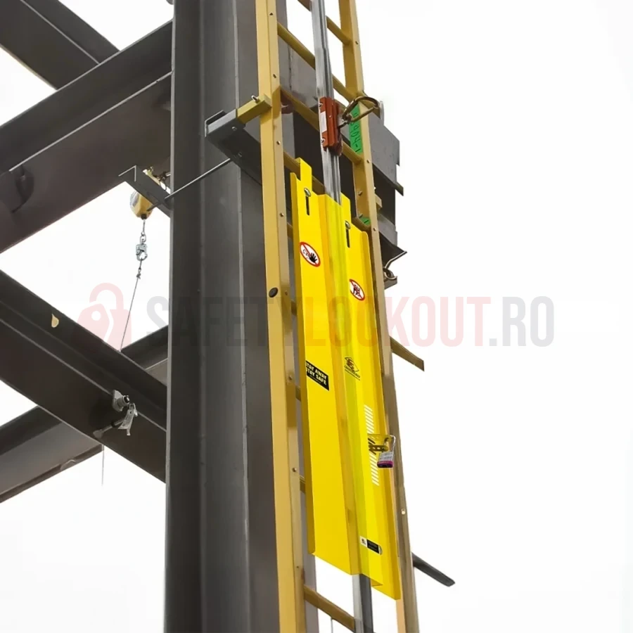 Dispozitiv de blocare din oțel pentru scară, cu cocoașă, 1575 x 382 mm — Dispozitive de blocare pentru scări | Safety Lockout