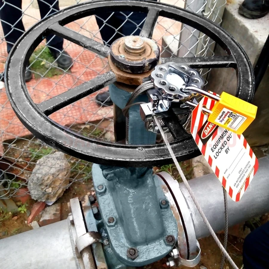 Dispozitiv metalic multipurpose de blocare cu cablu din oțel inoxidabil, 2 m — Dispozitive multipurpose cu cablu | Safety Lockout