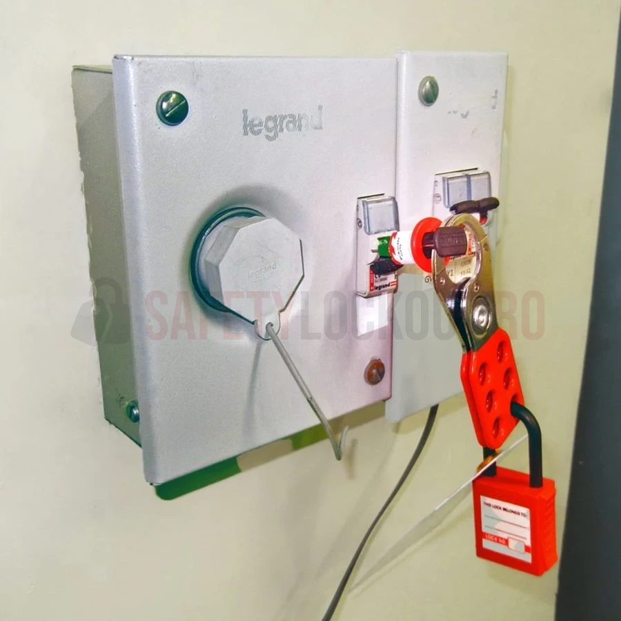 Dispozitiv de Blocare Pin-In Convențional pentru Disjunctor Miniatură — Dispozitiv de blocare pentru disjunctor | Safety Lockout