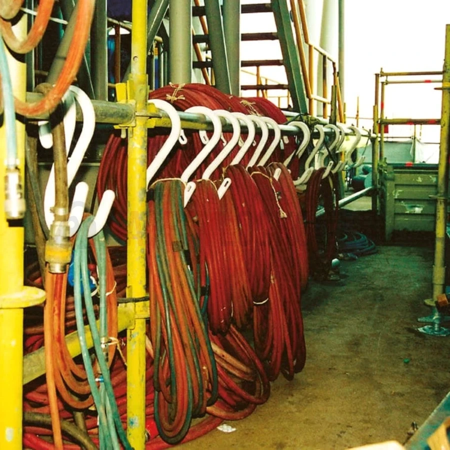 Suport tip S pentru suspendare cabluri, 6 inchi — Cârlige de siguranță și suporturi pentru cabluri | Safety Lockout