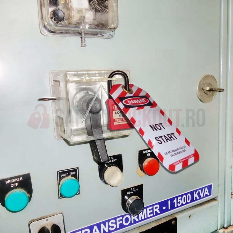 Dispozitiv de blocare pentru panou electric, casetă pătrată, Big 45 Grade — Dispozitive de blocare pentru panouri electrice | Safety Lockout