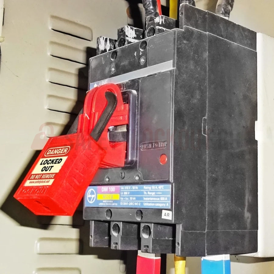 Dispozitiv Universal de Blocare Disjunctor Tip A — Dispozitiv de blocare pentru disjunctor | Safety Lockout