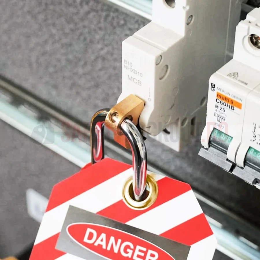 Dispozitiv de Blocare Disjunctor Miniatură Golden Toggle — Dispozitiv de blocare pentru disjunctor | Safety Lockout