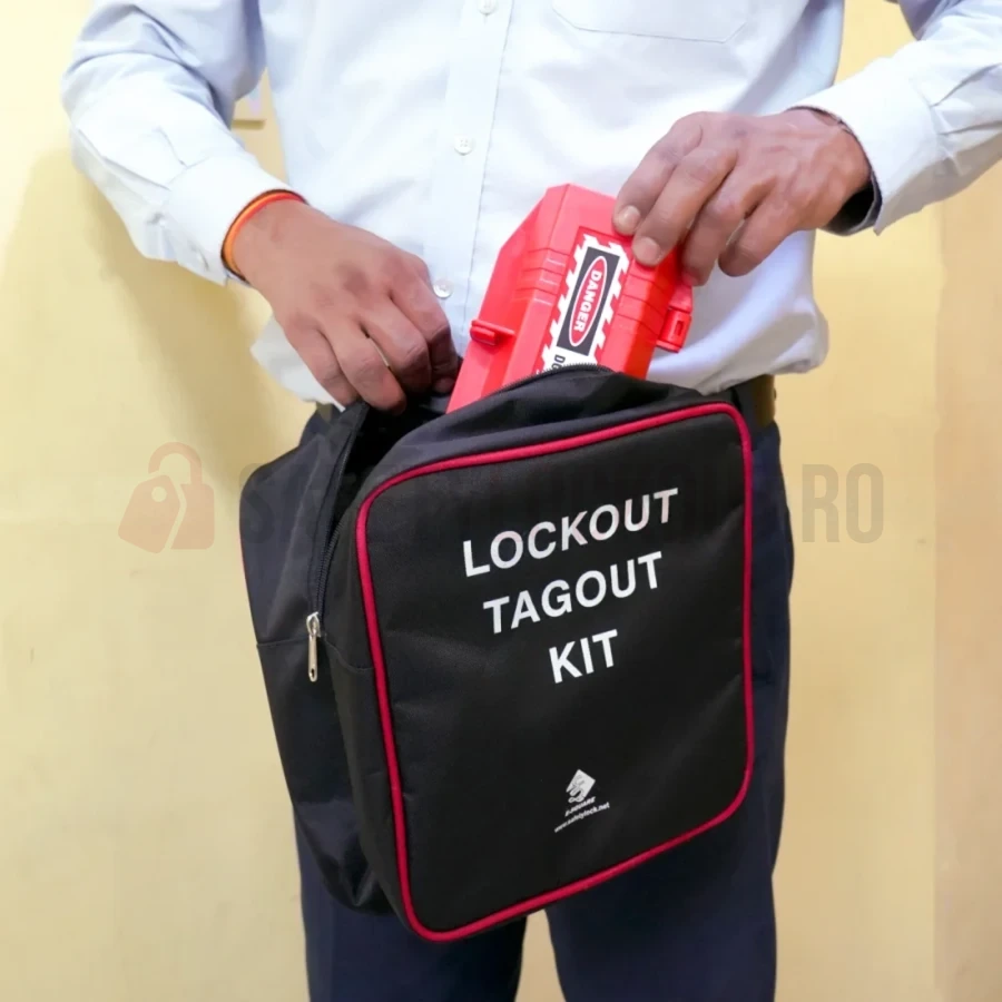 Geantă mică portabilă LOTO cu carabinieră, negru și roșu — Genți și huse | Safety Lockout